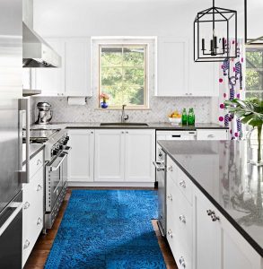 kitchen-cabinets-painted-in-sherwin-williams-extra-white