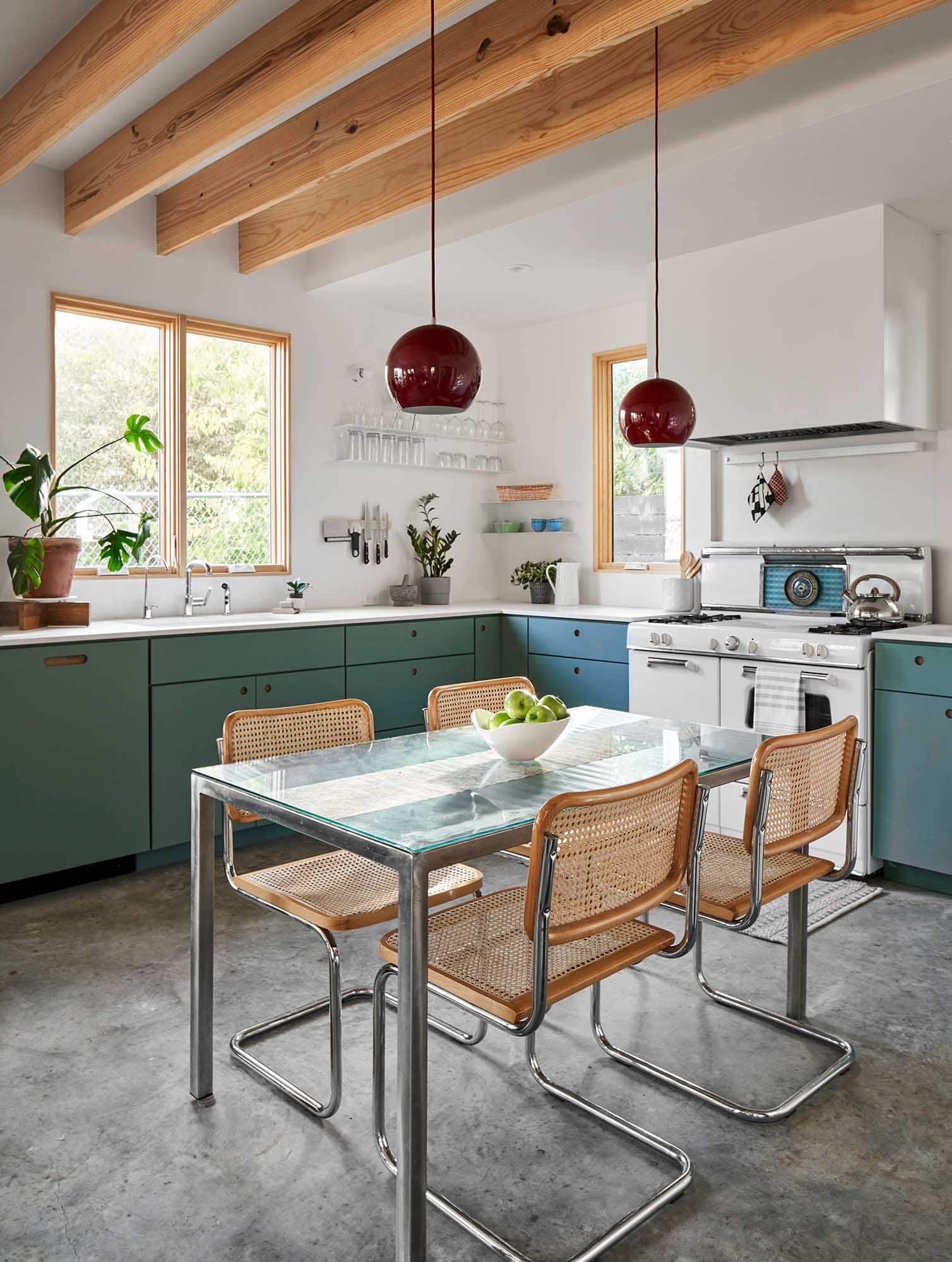 austin-bungalow-modern-retro-boho-kitchen-cabinets-in-benjamin-moore-cedar-mountains-paper-moon-painting