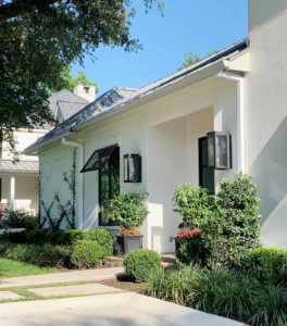 Espaliered house exterior in Alamo Heights TX, home painting